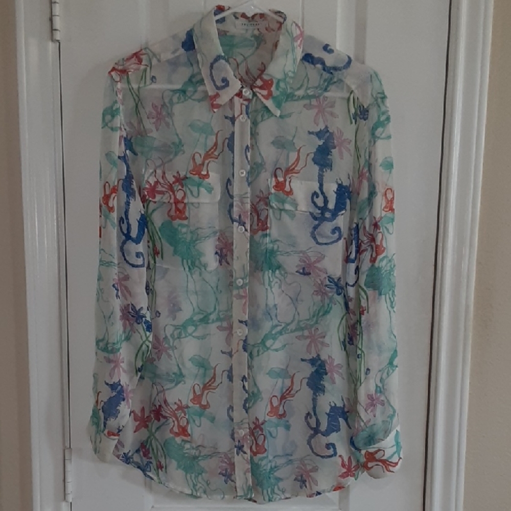 Equipment Femme Seahorse Print 100% Silk Sheer Signature Blouse Small S Relaxed